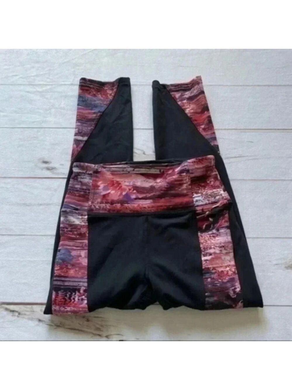 Lululemon Sweat & Repeat Tight exercise pants Sz 4